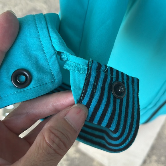 BNWOT Chico’s Zenergy turquoise, full zip lightweight jacket - Picture 7 of 16